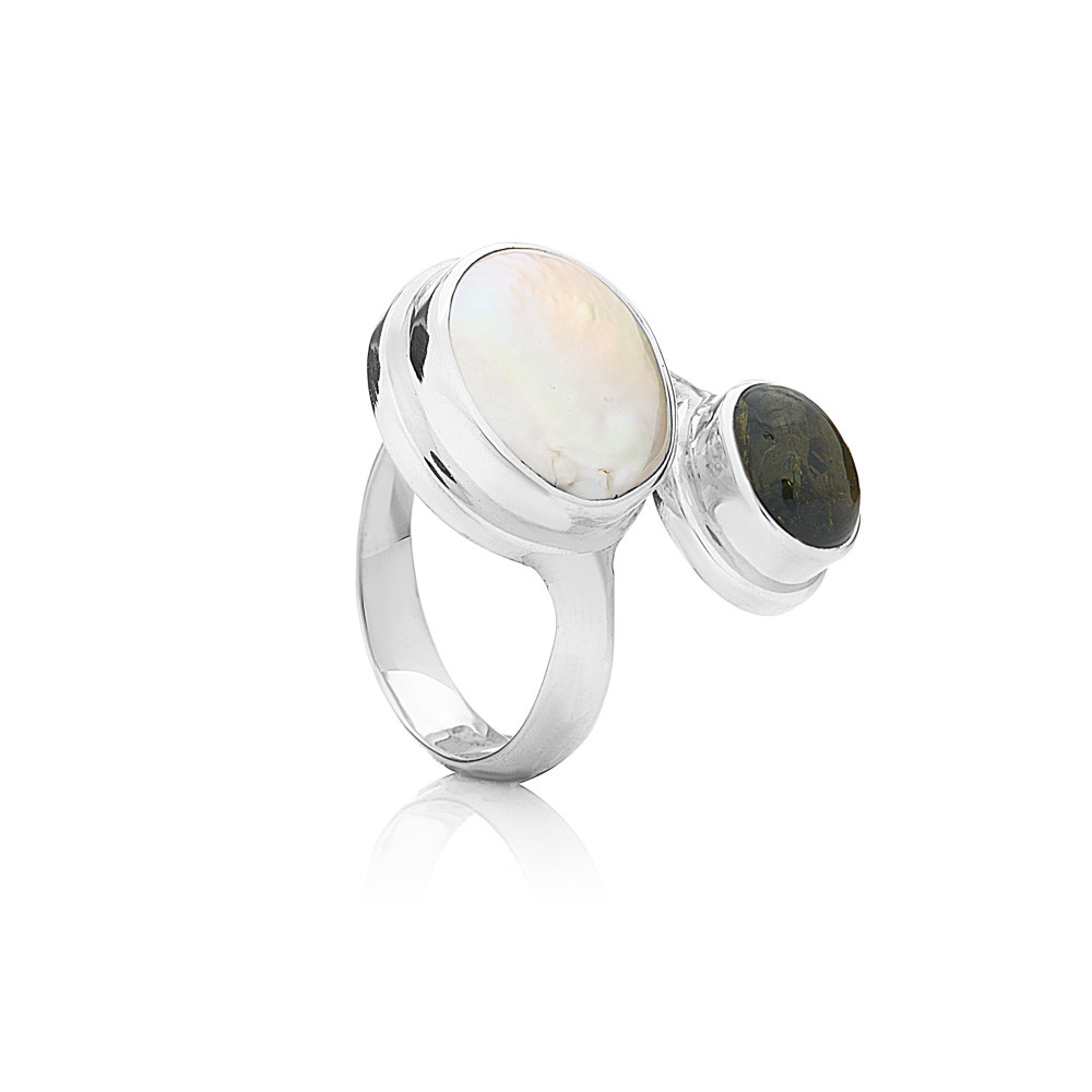Stříbrný prsten s perletí a tmavým kamenem - Multicolor / Sterlingové stříbro (925) / 50